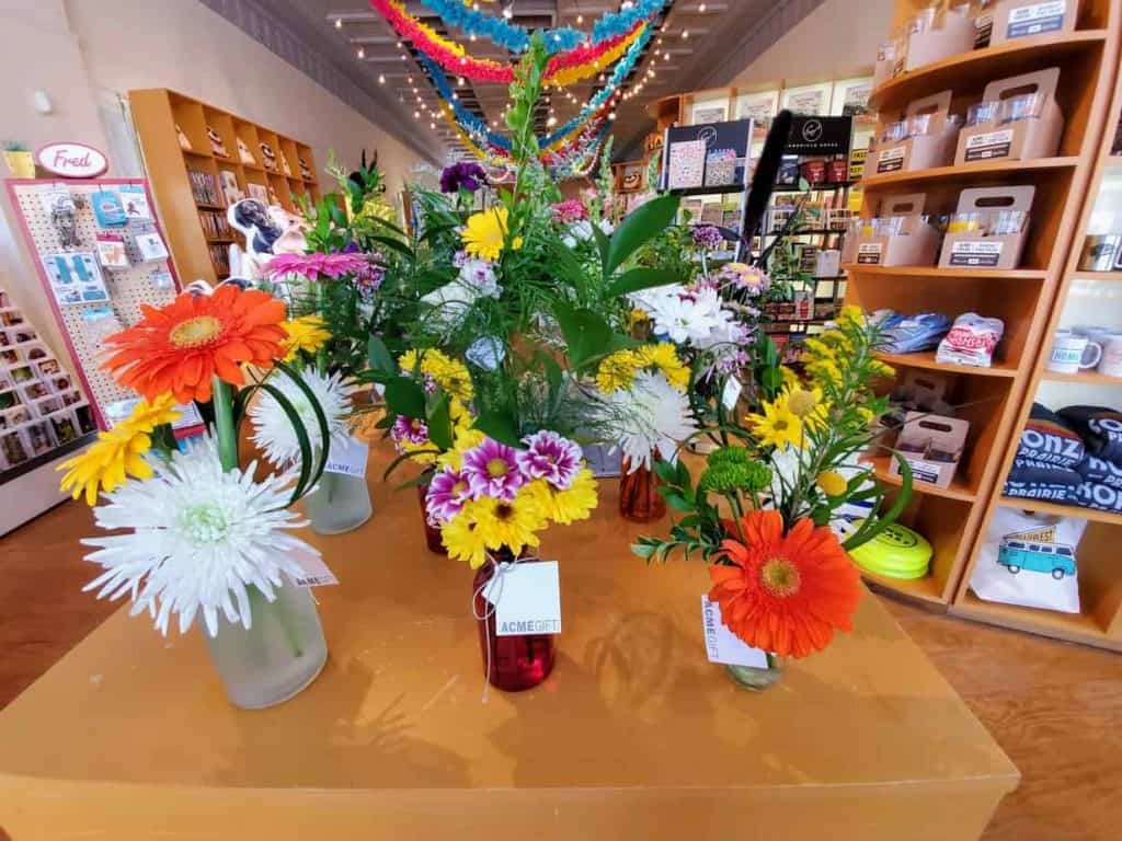 Ready made floral arrangements, when you need to grab and go.